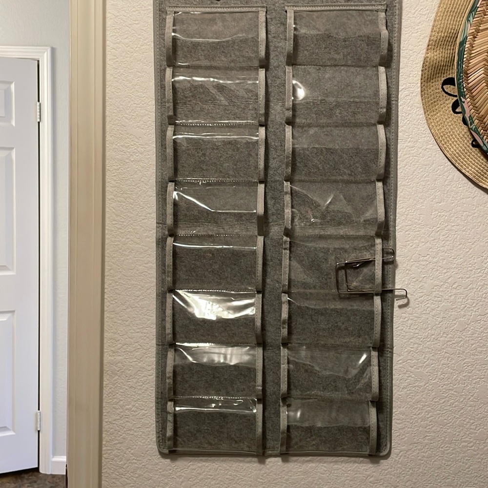 Glasses holder